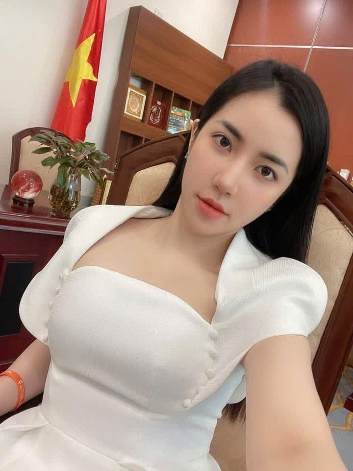 Co-Founder Phương Thảo alternate